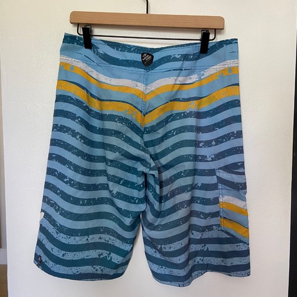 MORMAII BRAZILIAN BOARD SHORTS - Picture 2 of 2